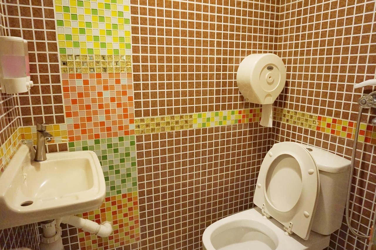 Cool Budget Hostel Hong Kong Exterior photo